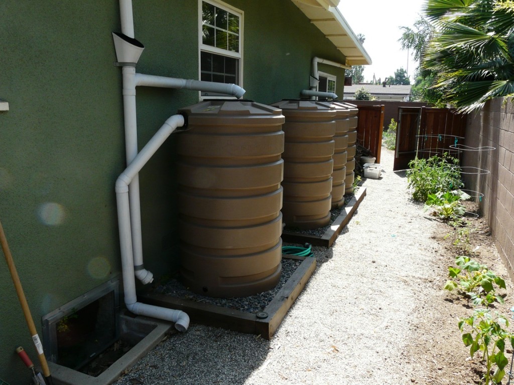 Bushman water tanks